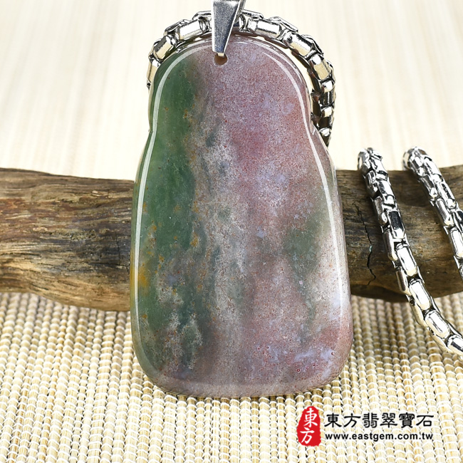 福德正神土地公財神爺項鍊玉珮背面照片  水草玉福德正神土地公財神爺項鍊玉珮（福德正神：福德正神土地公財神爺牌水草玉福德正神土地公財神爺玉珮、水草玉福德正神土地公財神爺玉墜）。紅帶綠水草玉福德正神土地公財神爺，TD028。客製化訂做各種水草玉福德正神土地公財神爺吊墜玉珮項鍊。★附東方翡翠寶石保證卡