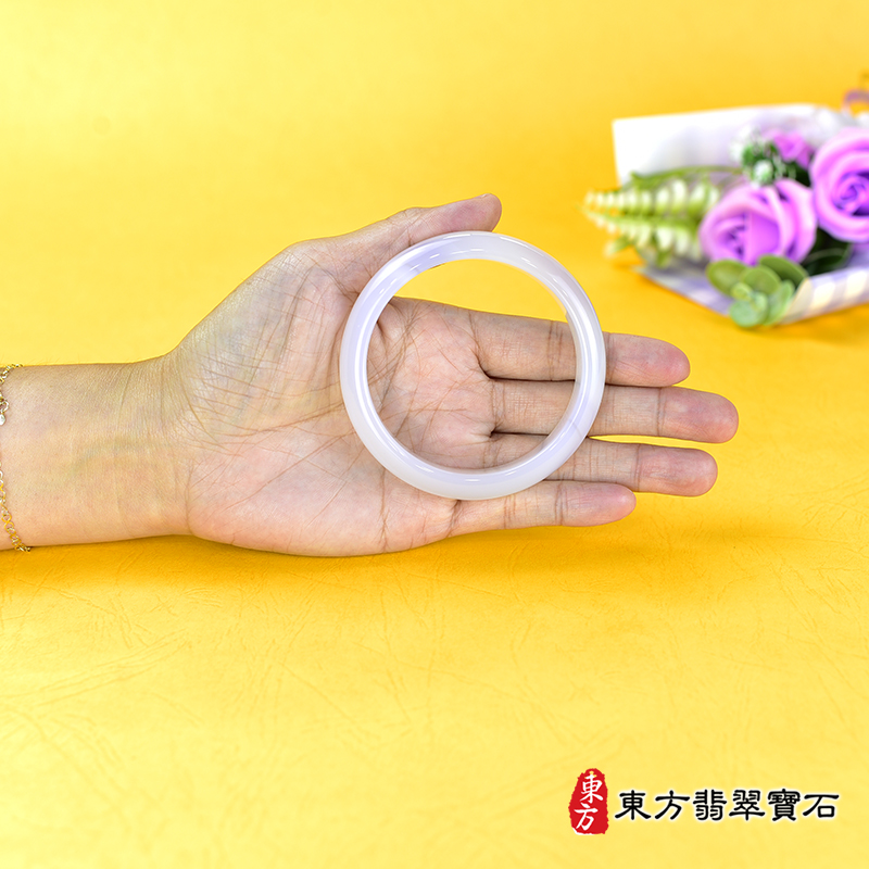 大小紫瑪瑙手鐲（紫帶白色，平口鐲19.5，PC022）。客製化訂做各種紫瑪瑙手鐲★附東方翡翠寶石保證卡