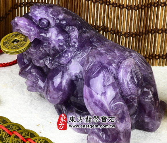 獅子的背部很挺，細節的師毛和尾巴，都能維妙維肖的展現獅子的神韻。獅子的腳很粗，整體呈現出一種有力量動態美2