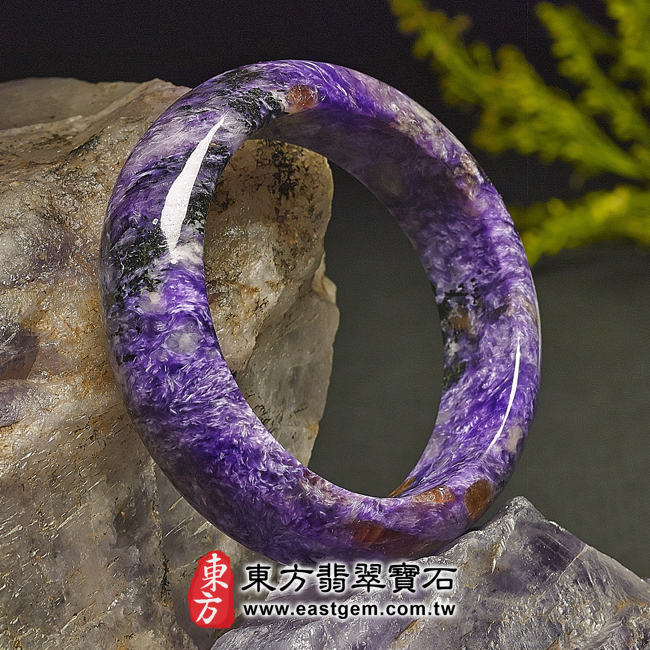 紫龍晶手鐲。（紫色帶白色，圓鐲17.5）PU006。客製化訂做各種紫龍晶手鐲。★附東方翡翠寶石雙證書商品圖