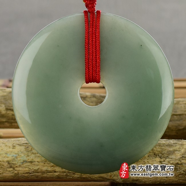 （已出售勿下標，可訂做）翡翠平安扣項鍊玉珮（平安富貴：平安扣牌A貨翡翠平安扣玉珮、緬甸玉平安扣玉墜）。深綠色油青種平安扣，PN244。客製化訂做各種翡翠平安扣吊墜玉珮項鍊。★附A貨翡翠雙證書翡翠手鐲、翡翠玉鐲商品