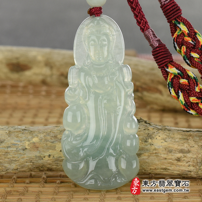 （已出售勿下標，可訂做）翡翠觀世音菩薩項鍊玉珮（觀世音菩薩：觀世音菩薩牌A貨翡翠觀世音菩薩玉珮、緬甸玉觀世音菩薩玉墜）。淡綠色糯冰種觀世音菩薩，GY554。客製化訂做各種翡翠觀世音菩薩吊墜玉珮項鍊。★附A貨翡翠雙證書翡翠手鐲、翡翠玉鐲商品