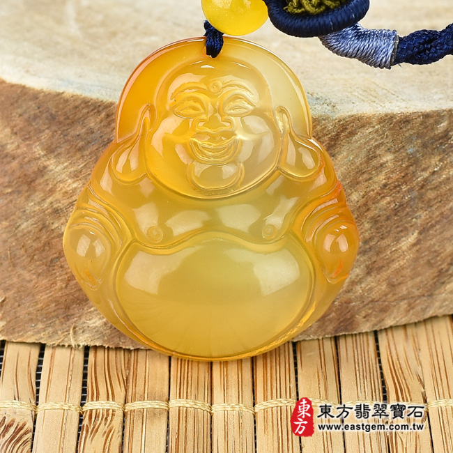 最新玉石神明玉珮商品-（已出售勿下標，可訂做）瑪瑙彌勒佛項鍊玉珮（彌勒佛：彌勒佛牌瑪瑙彌勒佛玉珮、玉髓彌勒佛玉墜）。黃瑪瑙玉髓彌勒佛，ML207。客製化訂做各種瑪瑙玉髓彌勒佛吊墜玉珮項鍊。★附東方翡翠寶石保證卡