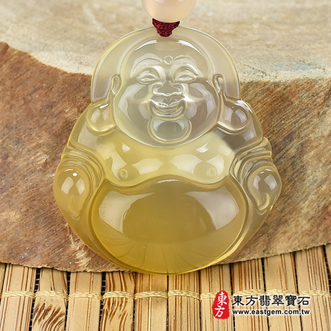 最新玉石神明玉珮商品-（已售出勿下標，可訂做）瑪瑙彌勒佛項鍊玉珮（彌勒佛：彌勒佛牌瑪瑙彌勒佛玉珮、玉髓彌勒佛玉墜）。黃瑪瑙玉髓彌勒佛，ML212。客製化訂做各種瑪瑙玉髓彌勒佛吊墜玉珮項鍊。★附東方翡翠寶石保證卡