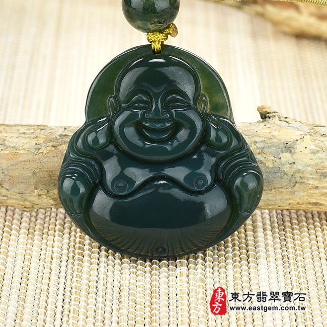 最新玉石神明玉珮商品-（已出售勿下標，可訂做）水草玉彌勒佛項鍊玉珮（彌勒佛：彌勒佛牌水草玉彌勒佛玉珮、水草玉彌勒佛玉墜）。墨綠水草玉彌勒佛，ML214。客製化訂做各種水草玉彌勒佛吊墜玉珮項鍊。★附東方翡翠寶石保證卡