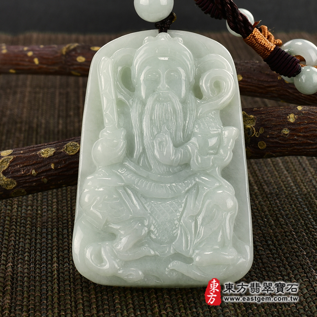 （已出售勿下標，可訂做）翡翠玄天上帝項鍊玉珮（玄天上帝：玄天上帝牌A貨翡翠玄天上帝玉珮、緬甸玉玄天上帝玉墜）。淡綠色糯種玄天上帝，ST078。客製化訂做各種翡翠玄天上帝吊墜玉珮項鍊。★附A貨翡翠雙證書翡翠手鐲、翡翠玉鐲商品