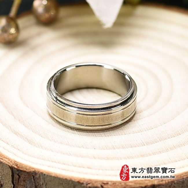 不鏽鋼戒指（不鏽鋼戒指，結婚戒指、結婚對戒、男女對戒）。國際圍12.5，RSD035。客製化訂做各種不鏽鋼不透鋼戒指吊墜項鍊。★附東方翡翠寶石保證卡商品圖