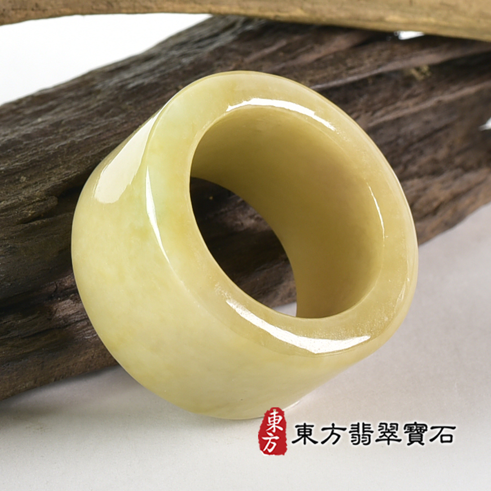 翡翠戒指，玉戒，尾戒商品NT元，介紹，商品介紹實圖