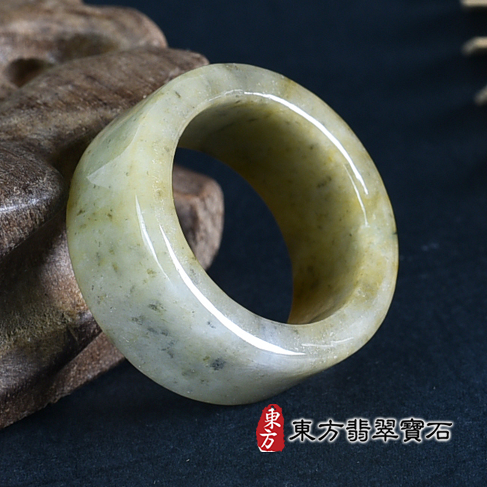 翡翠戒指，玉戒，尾戒商品NT元，介紹，商品介紹實圖