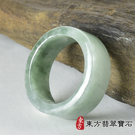 編號：RNG681翡翠戒指，玉戒，尾戒商品實照