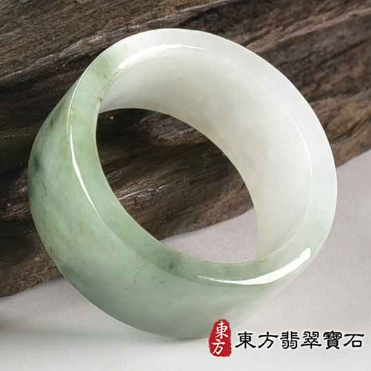 翡翠戒指，玉戒，尾戒商品NT元，介紹，商品介紹實圖