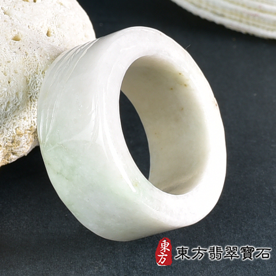 翡翠戒指，玉戒，尾戒商品NT元，介紹，商品介紹實圖