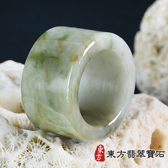 翡翠戒指，玉戒，尾戒商品NT元，介紹，商品介紹實圖