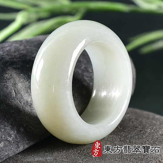 翡翠戒指，玉戒，尾戒商品NT元，介紹，商品介紹實圖