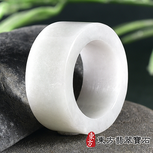翡翠戒指，玉戒，尾戒商品NT元，介紹，商品介紹實圖