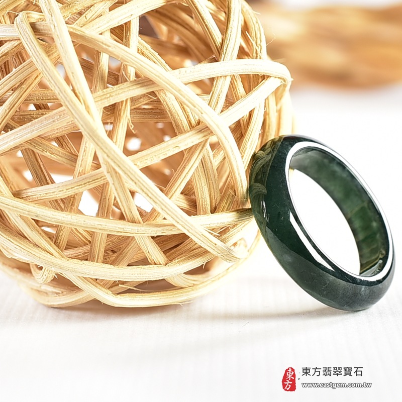 翡翠戒指，玉戒，尾戒商品NT元，介紹，商品介紹實圖