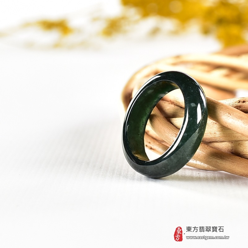 翡翠戒指，玉戒，尾戒商品NT元，介紹，商品介紹實圖
