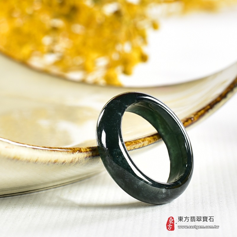 翡翠戒指，玉戒，尾戒商品NT元，介紹，商品介紹實圖