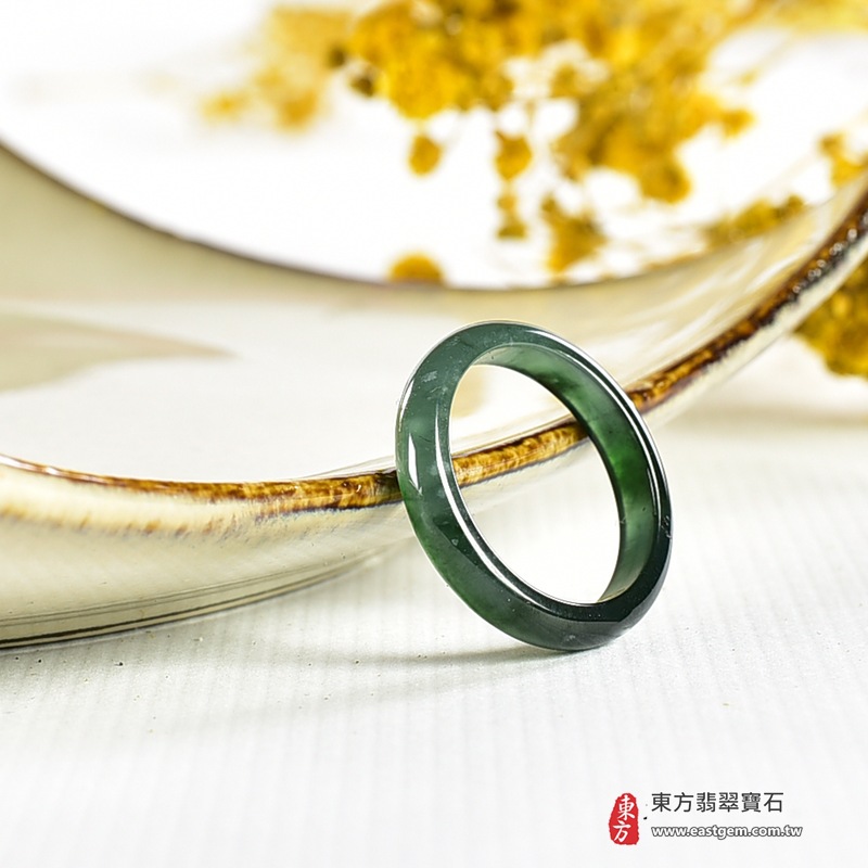 翡翠戒指，玉戒，尾戒商品NT元，介紹，商品介紹實圖