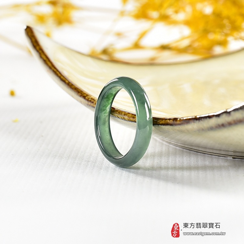 翡翠戒指，玉戒，尾戒商品NT元，介紹，商品介紹實圖