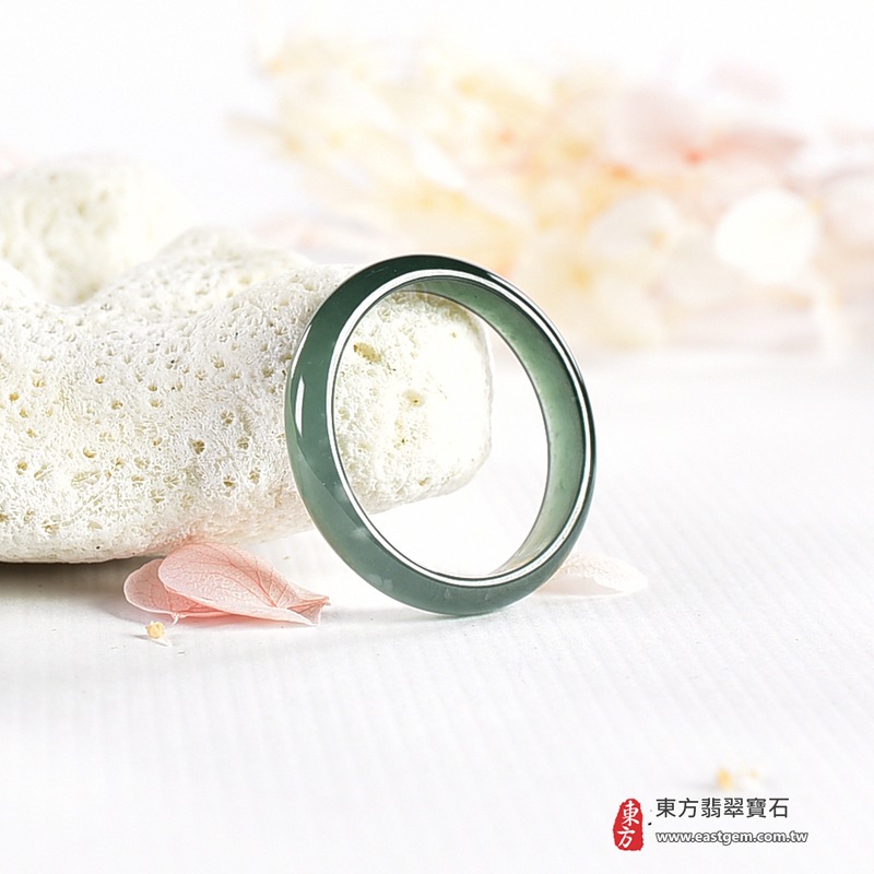 翡翠戒指，玉戒，尾戒商品NT元，介紹，商品介紹實圖