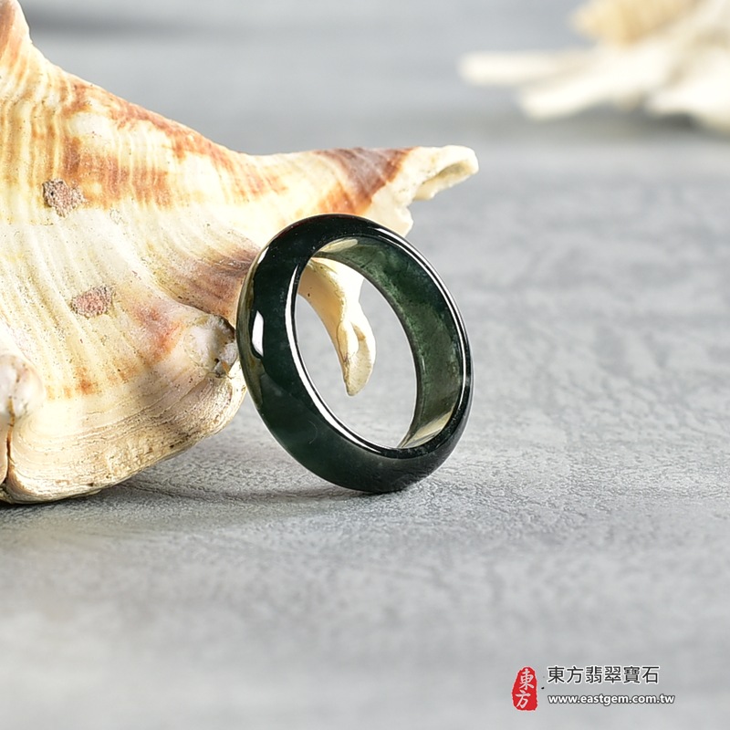 翡翠戒指，玉戒，尾戒商品NT元，介紹，商品介紹實圖