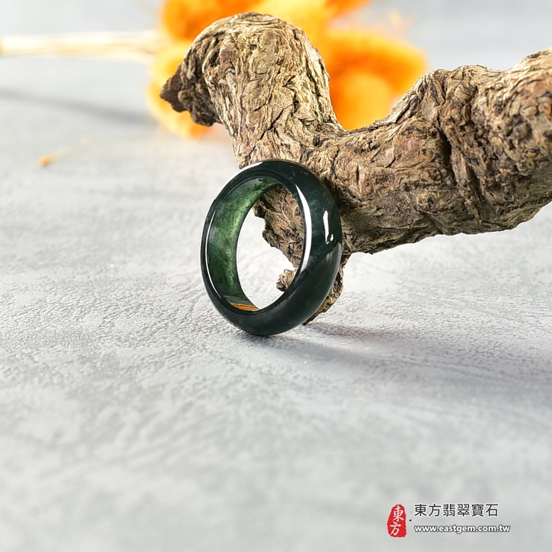 翡翠戒指，玉戒，尾戒商品NT元，介紹，商品介紹實圖