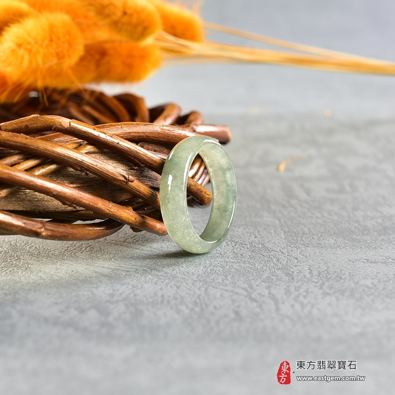 翡翠戒指，玉戒，尾戒商品NT元，介紹，商品介紹實圖