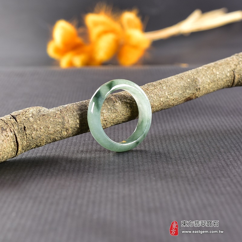 翡翠戒指，玉戒，尾戒商品NT元，介紹，商品介紹實圖