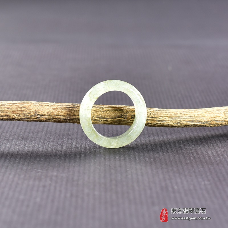 翡翠戒指，玉戒，尾戒商品NT元，介紹，商品介紹實圖