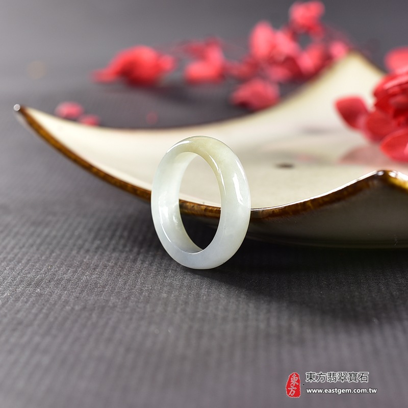 翡翠戒指，玉戒，尾戒商品NT元，介紹，商品介紹實圖