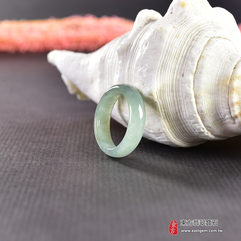 翡翠戒指，玉戒，尾戒商品NT元，介紹，商品介紹實圖