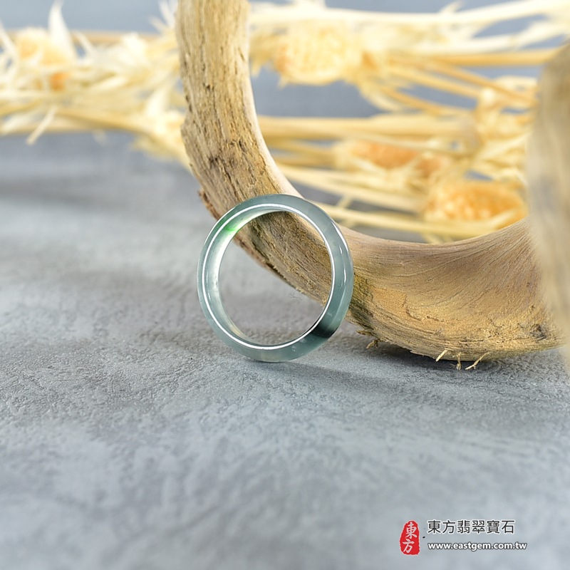 翡翠戒指，玉戒，尾戒商品NT元，介紹，商品介紹實圖