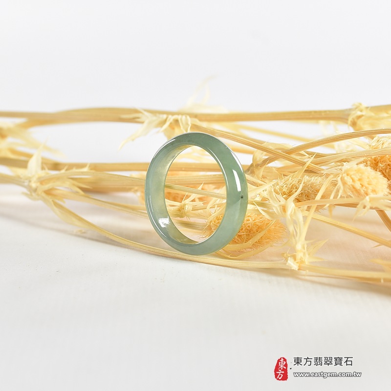 翡翠戒指，玉戒，尾戒商品NT元，介紹，商品介紹實圖