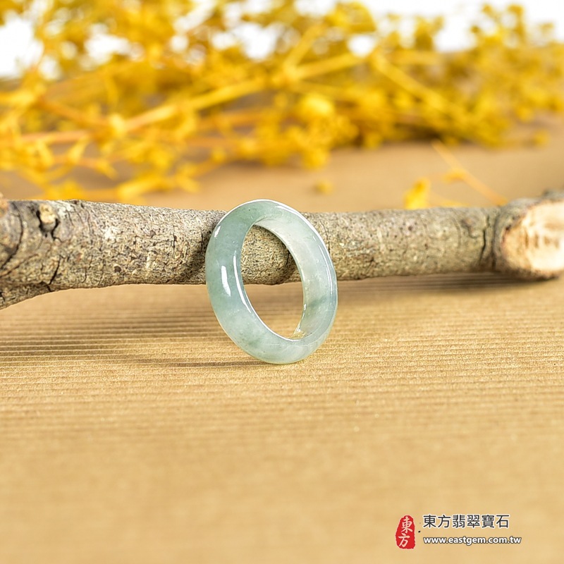 翡翠戒指，玉戒，尾戒商品NT元，介紹，商品介紹實圖