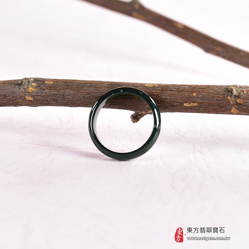 翡翠戒指，玉戒，尾戒商品NT元，介紹，商品介紹實圖