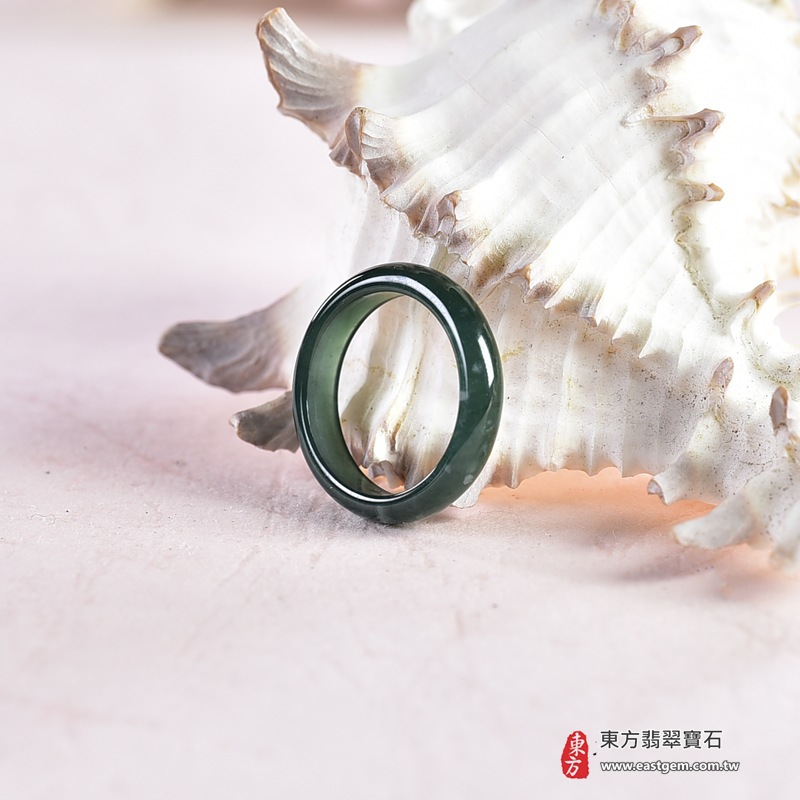 翡翠戒指，玉戒，尾戒商品NT元，介紹，商品介紹實圖
