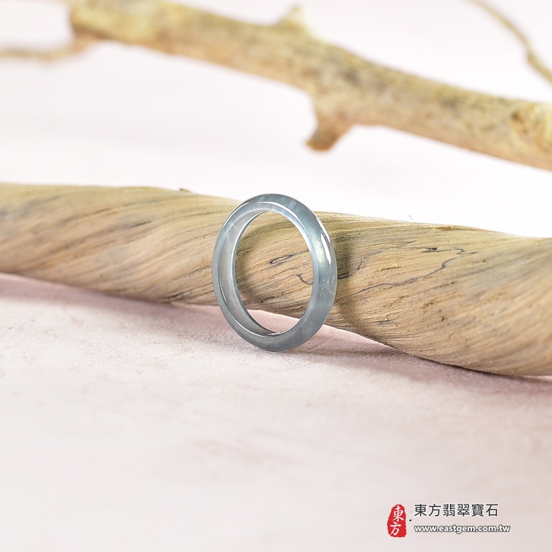 翡翠戒指，玉戒，尾戒商品NT元，介紹，商品介紹實圖