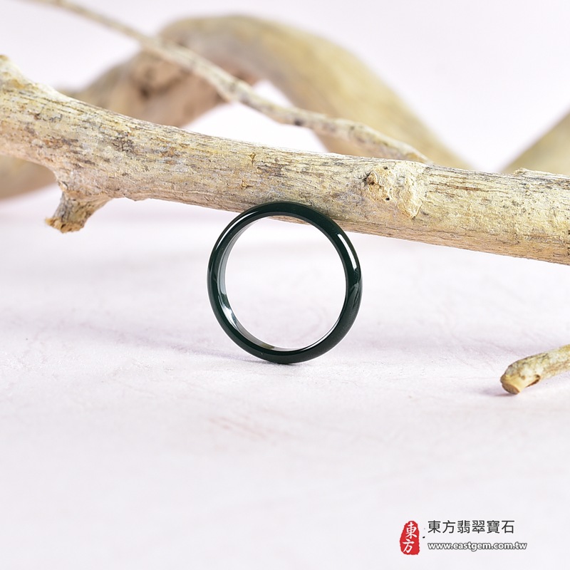 翡翠戒指，玉戒，尾戒商品NT元，介紹，商品介紹實圖