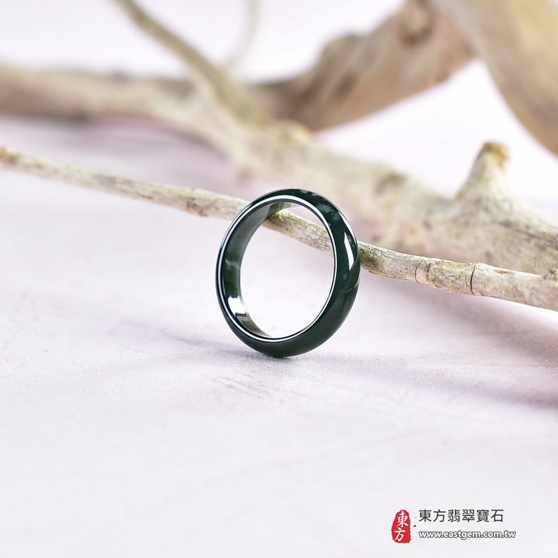 翡翠戒指，玉戒，尾戒商品NT元，介紹，商品介紹實圖