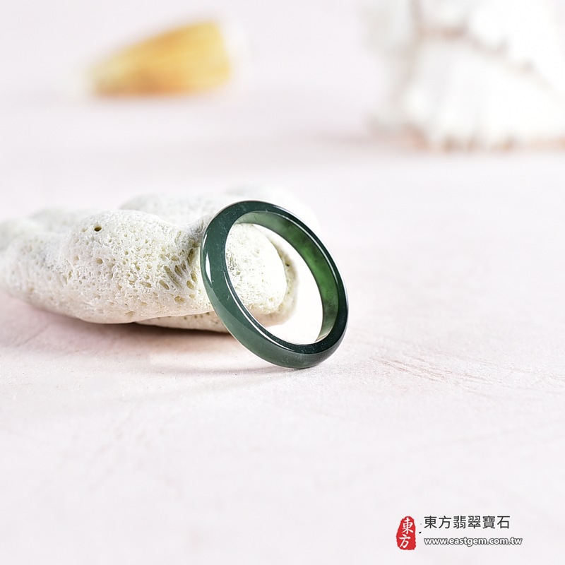 翡翠戒指，玉戒，尾戒商品NT元，介紹，商品介紹實圖