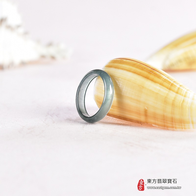 編號：RNG1075翡翠戒指，玉戒，尾戒商品實照