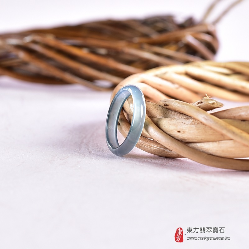 編號：RNG1077翡翠戒指，玉戒，尾戒商品實照