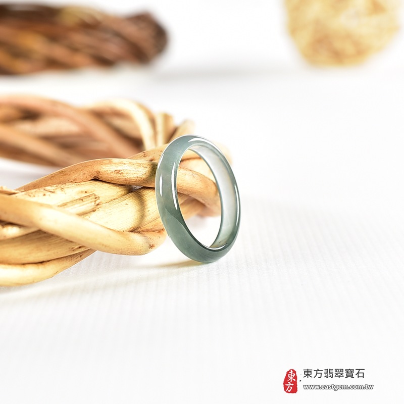 編號：RNG1078翡翠戒指，玉戒，尾戒商品實照