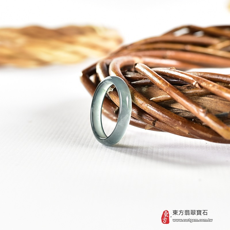 編號：RNG1087翡翠戒指，玉戒，尾戒商品實照