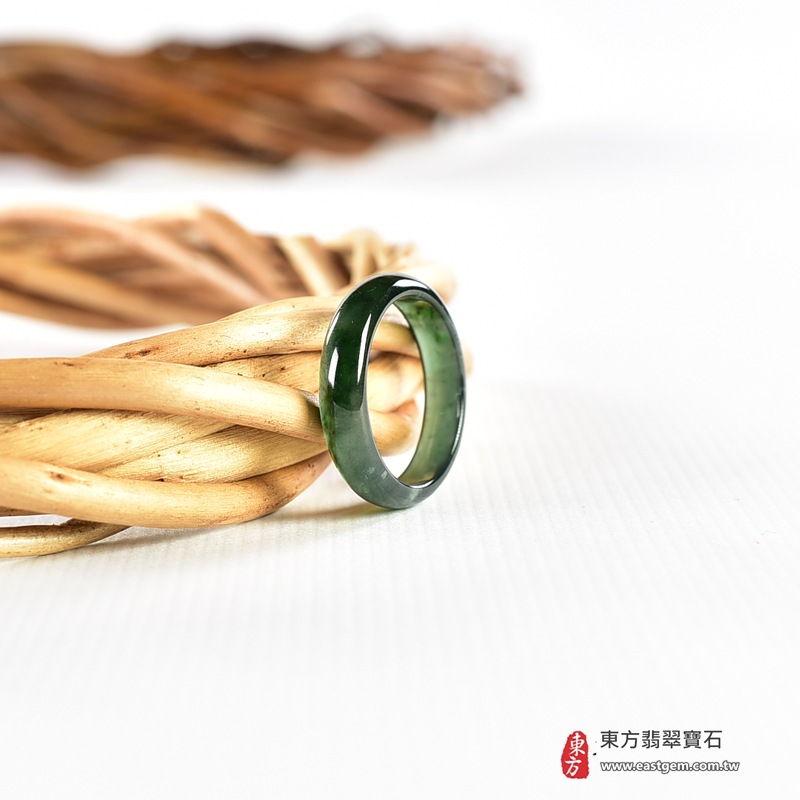 編號：RNG1091翡翠戒指，玉戒，尾戒商品實照
