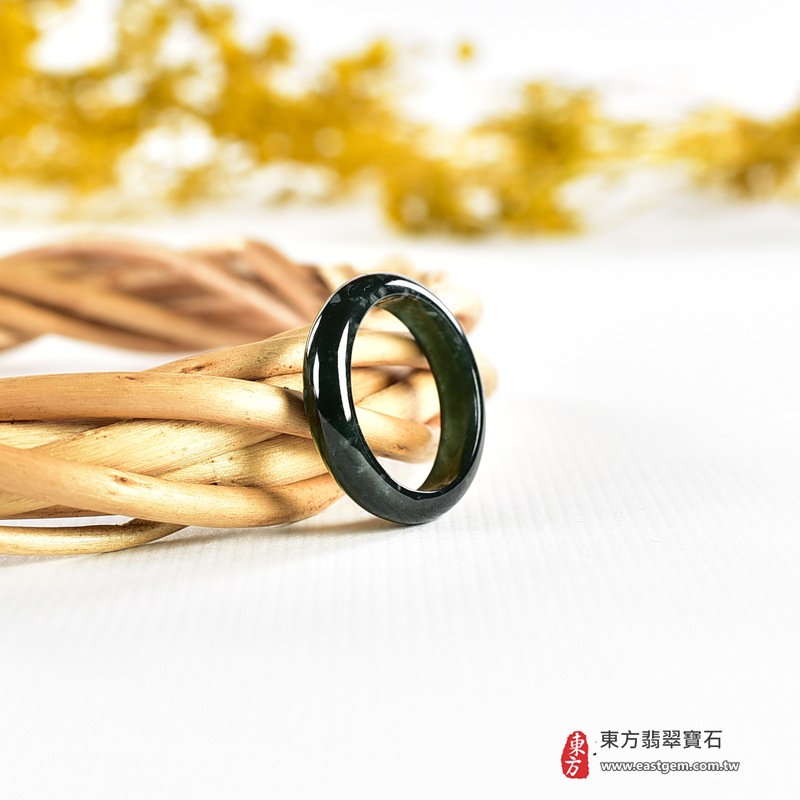編號：RNG1094翡翠戒指，玉戒，尾戒商品實照