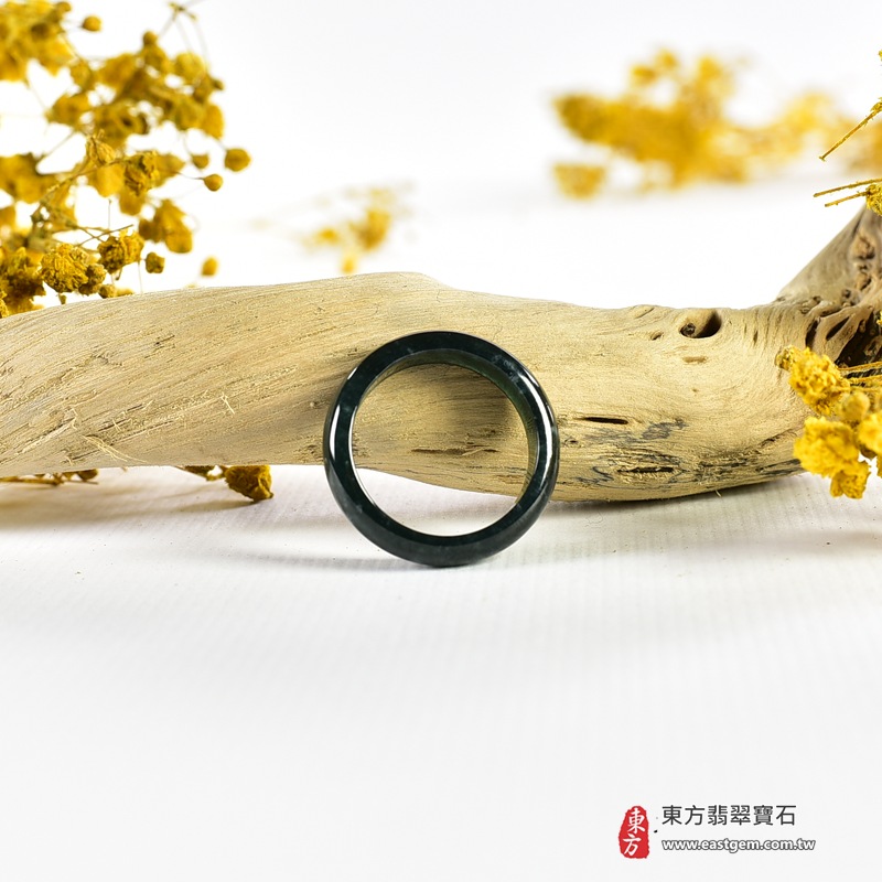 編號：RNG1098翡翠戒指，玉戒，尾戒商品實照