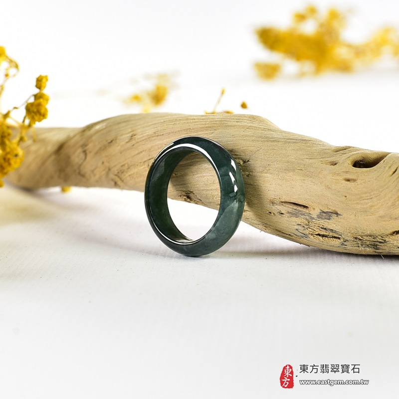 編號：RNG1099翡翠戒指，玉戒，尾戒商品實照