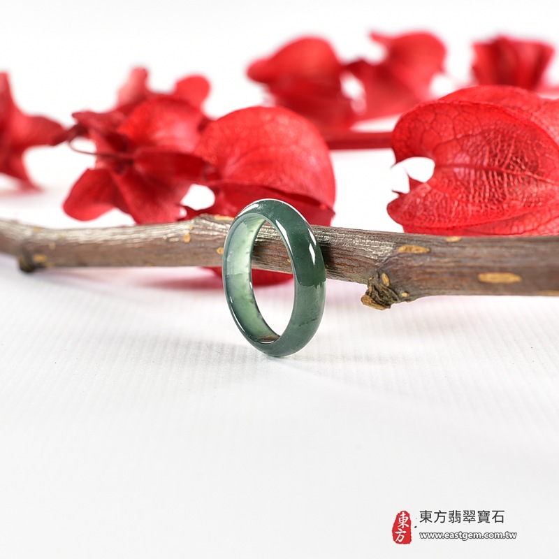 編號：RNG1122翡翠戒指，玉戒，尾戒商品實照